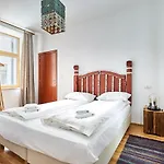 Apartament Rezident