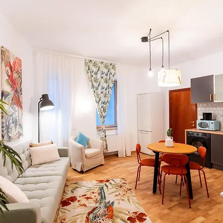Apartament Rezident *